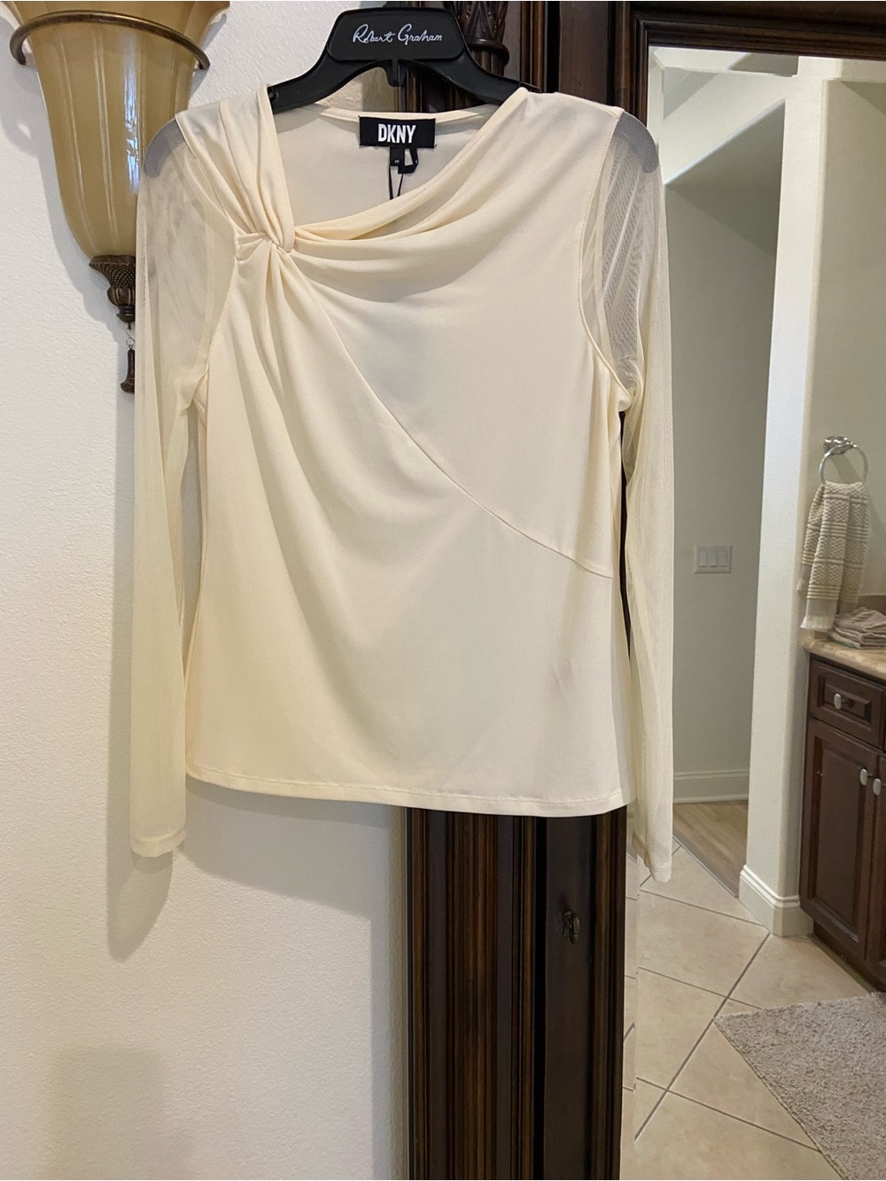 DKNY Ivory Long-Sleeve Twist Front Top